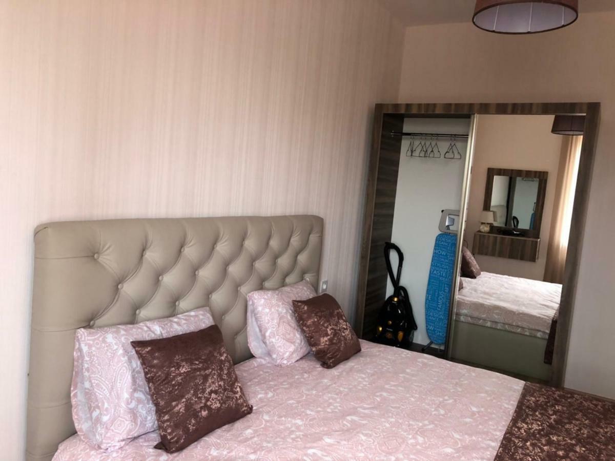 Modern Apartment Kutaisi Esterno foto