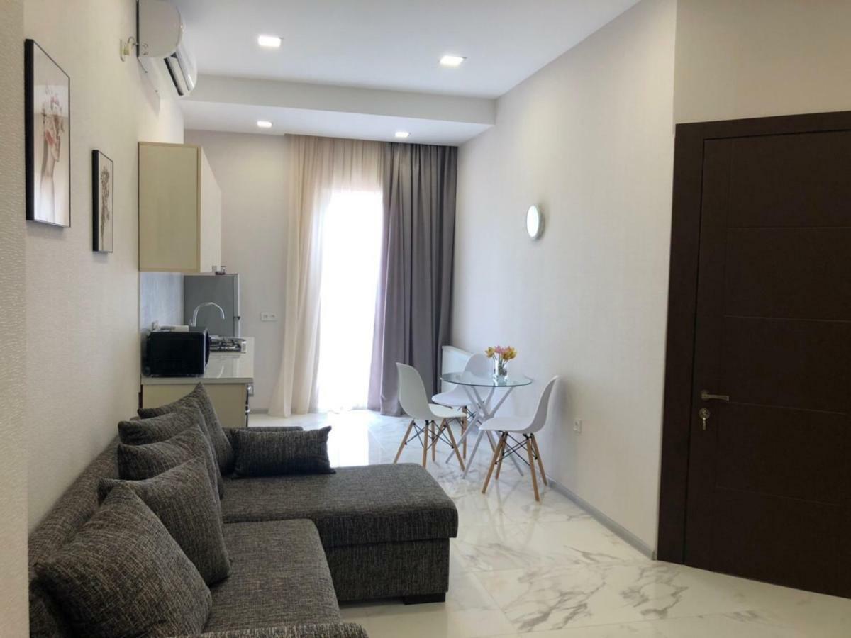 Modern Apartment Kutaisi Esterno foto